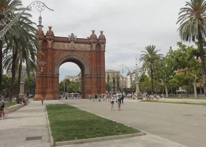 El Born - Spacious 2 Bedrooms * Barcelona