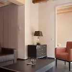 El Born - Spacious 2 Bedrooms * Barselona